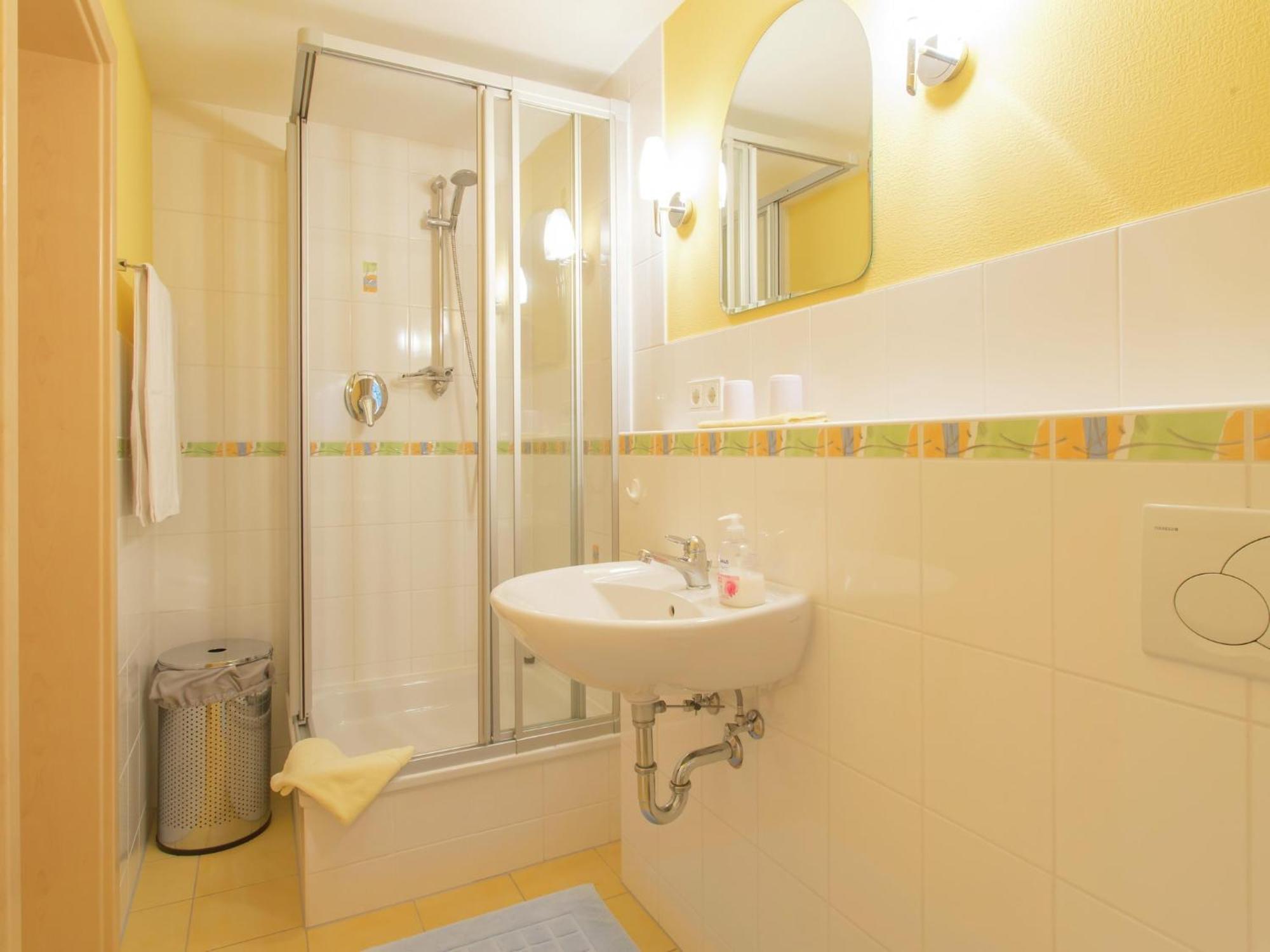 Apartment Close To Hiking And Cycling Trails Lambertsberg Exteriör bild